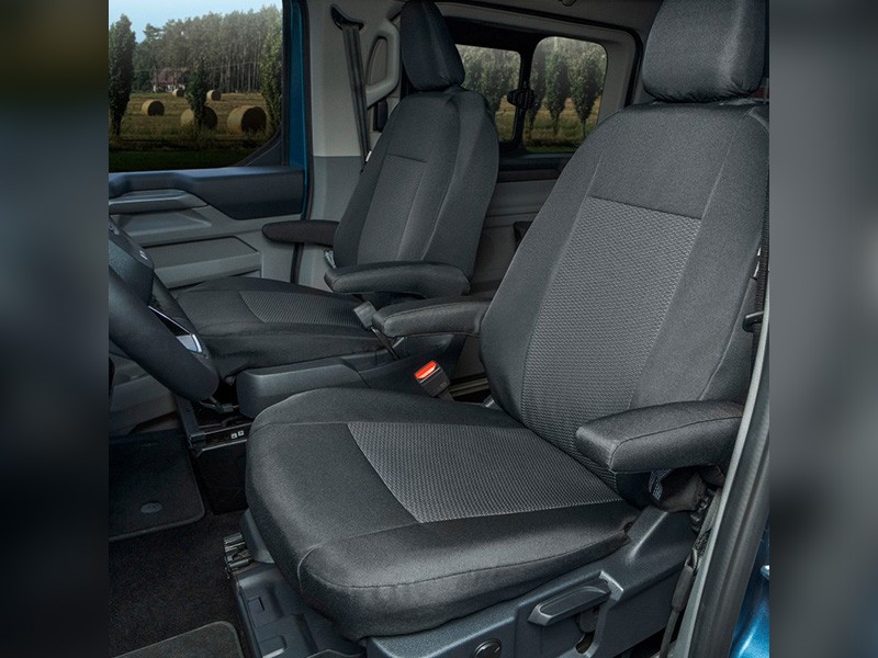 Тапицерия Kegel Tailor Made за две предни седалки 1+1 с четири подлакътника на Ford Tourneo Custom, Volkswagen T7 след 2024 година, черна със сиво