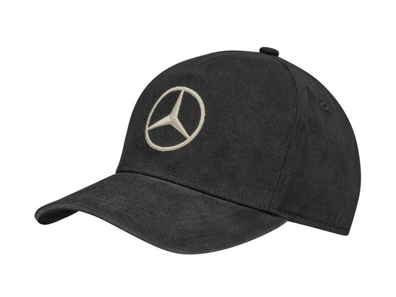 Черна шапка Mercedes Classic