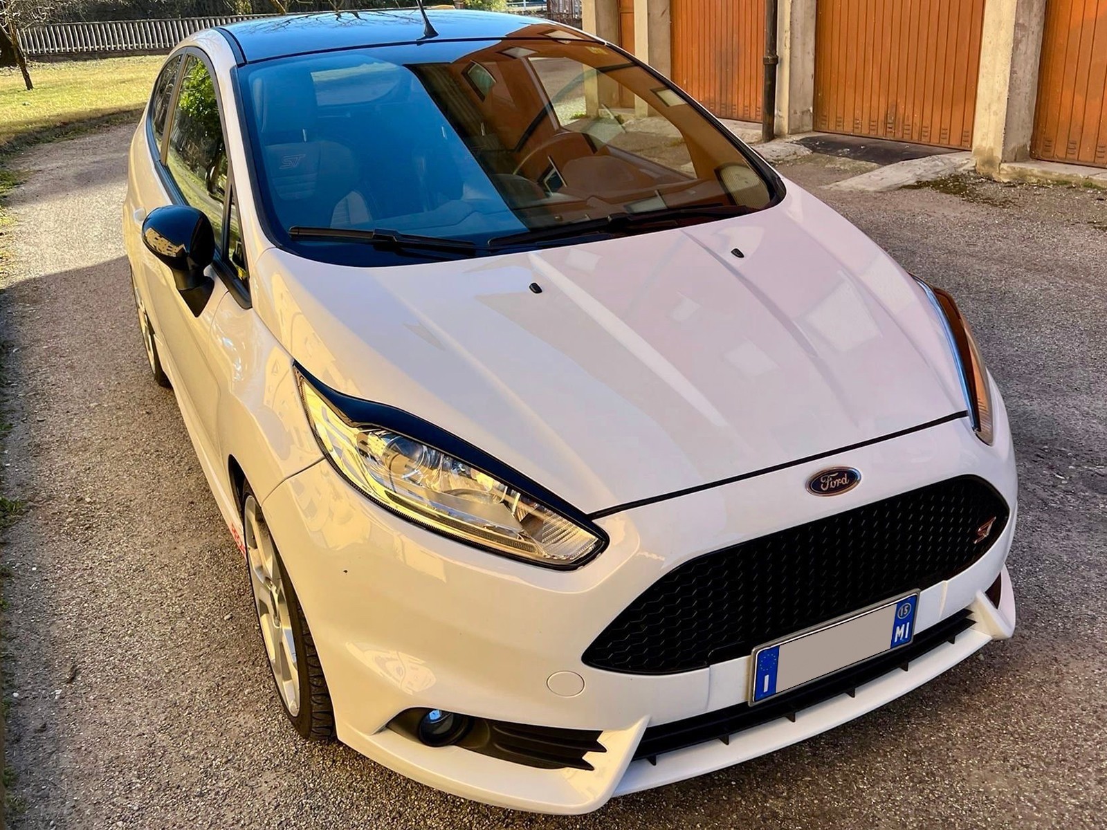 Вежди Motordrome Design за фарове на Ford Fiesta Mk7 2013-2017