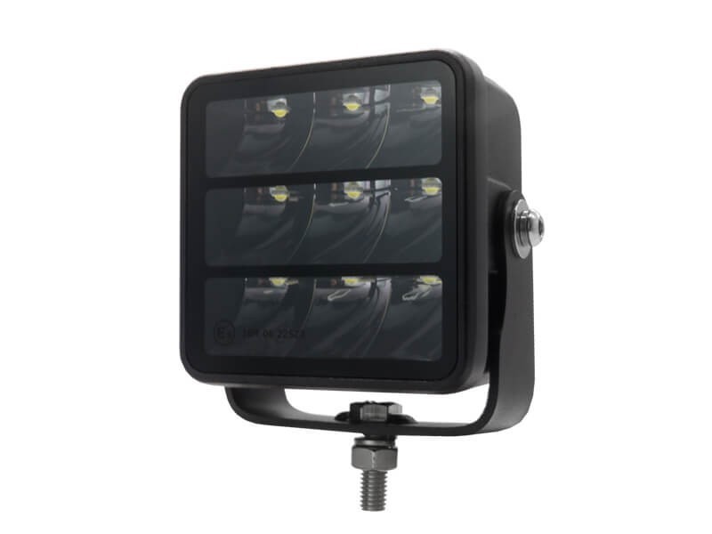 LED бар M-tech Black Series Driving Light с 9 диода 10-32V DC, 45W, 5700K, 3780lm, 85x62x96mm, 1 брой