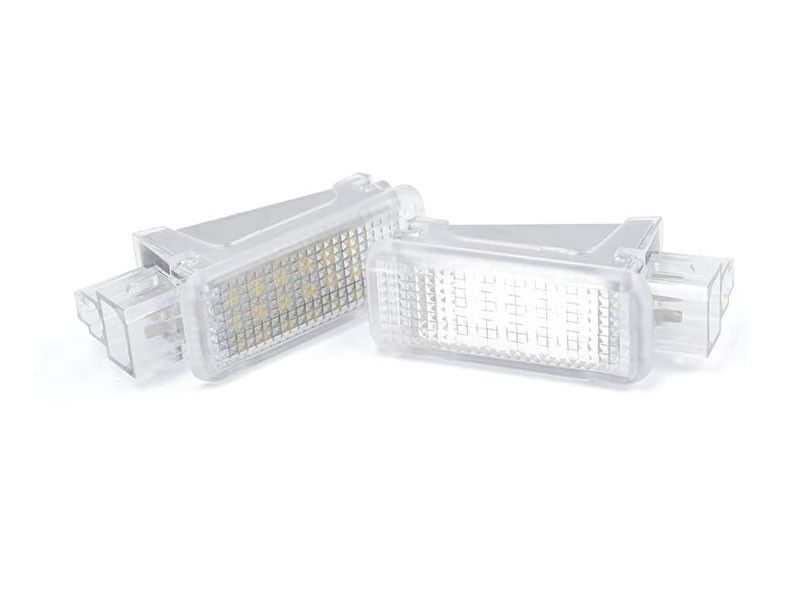 Комплект бели LED плафони за интериор на Audi A1, A3, A4, A5, A6, A7, A8, R8, TT, Q5, Q7, ляв и десен